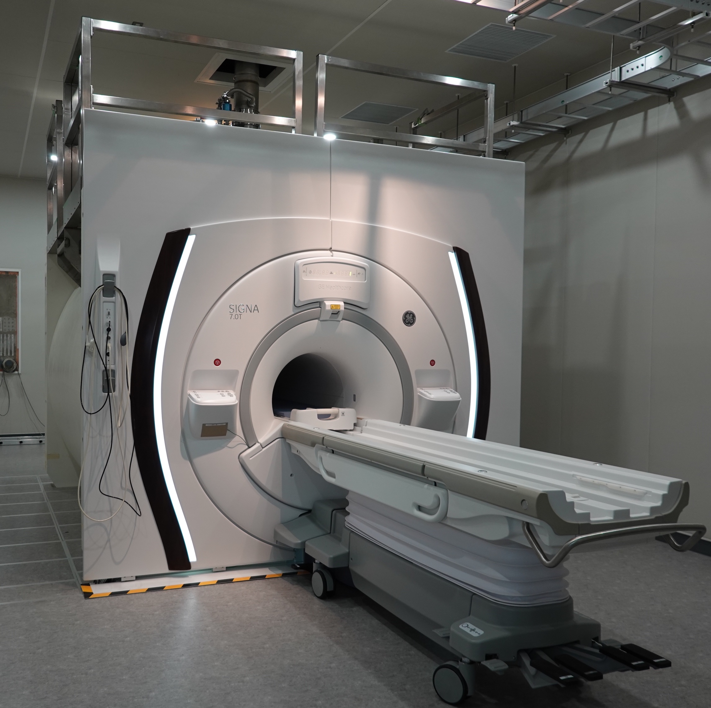 GE 7Tesla MRI